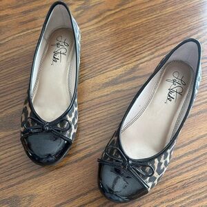 Life Stride Leopard and Black Flats